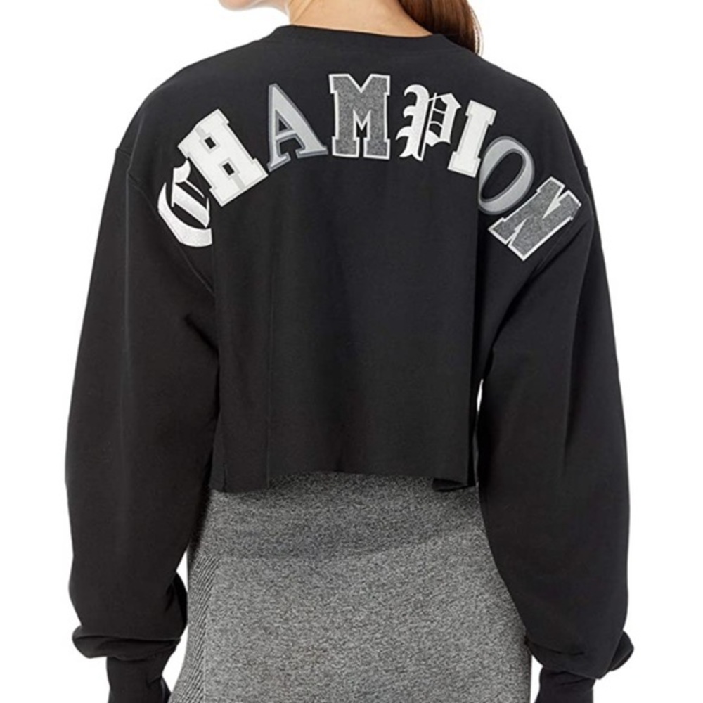 NWT: Champion Reverse Weave Crop Crew Old English Sweatshirt Black Womens Large